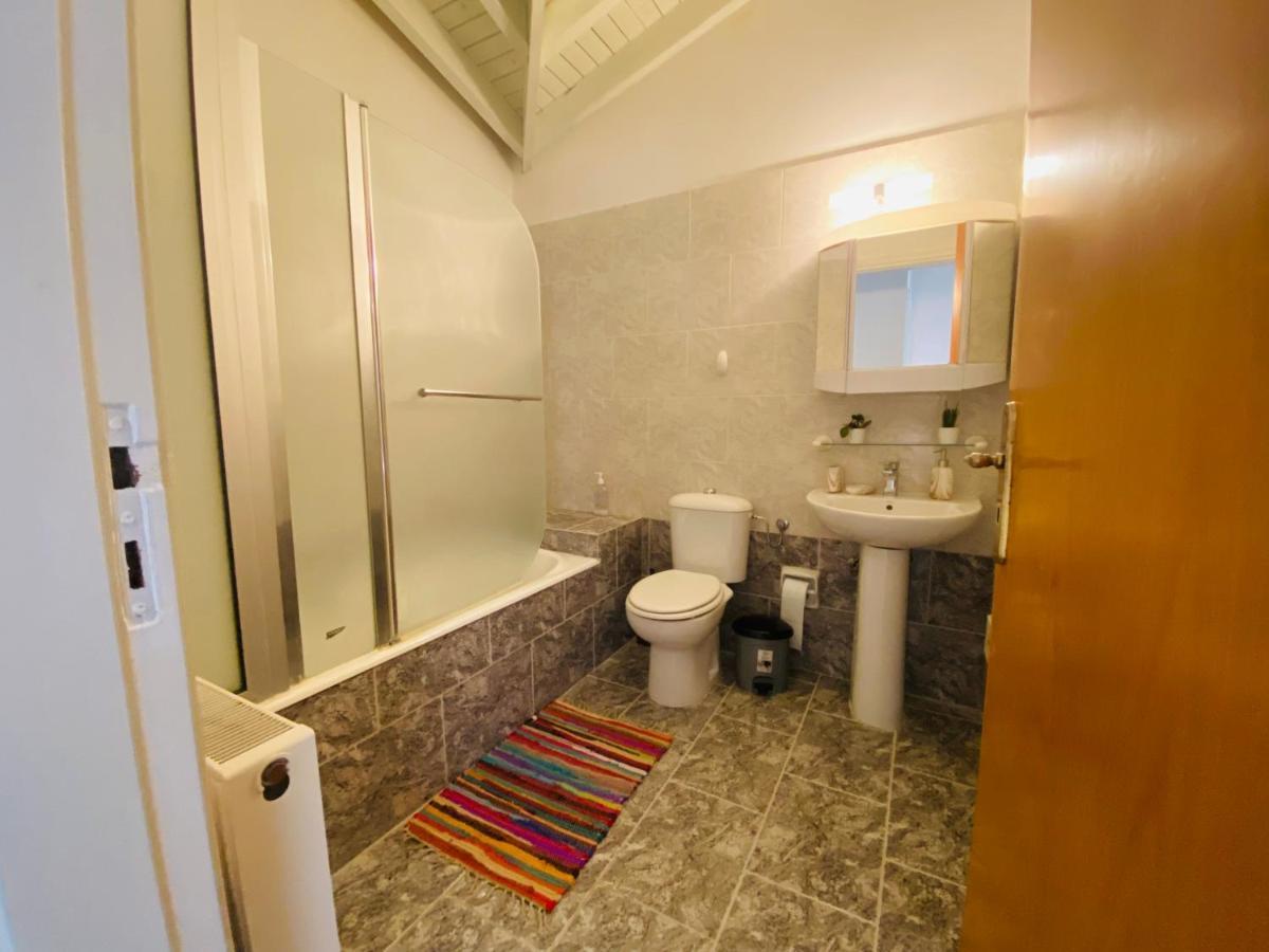 Gaia - 4 Bedroom House In Larnaca Exterior photo
