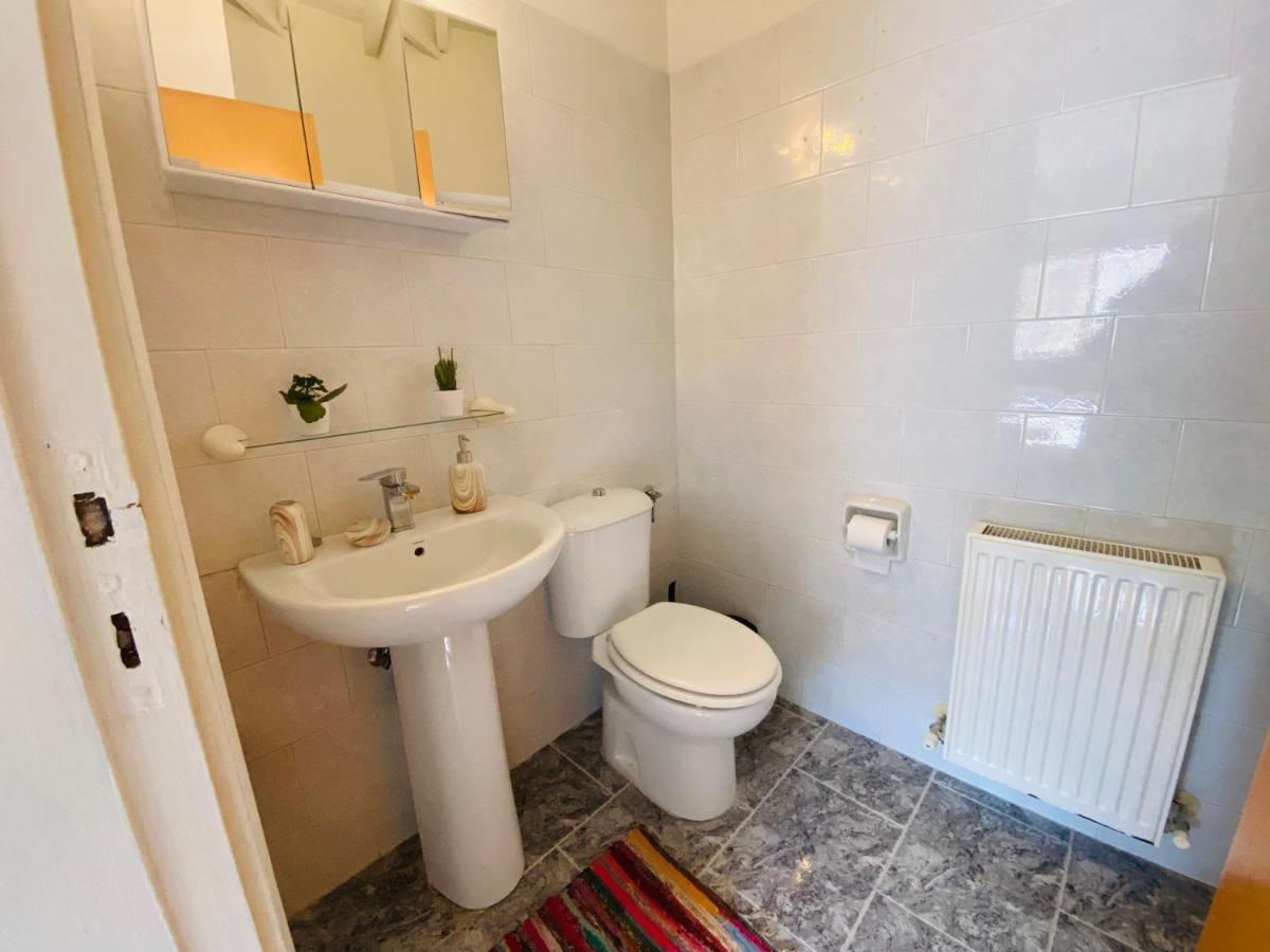 Gaia - 4 Bedroom House In Larnaca Exterior photo